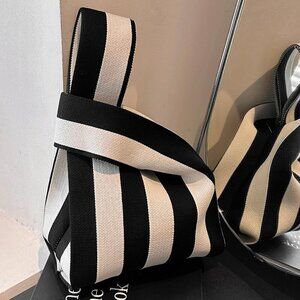 Black And White Casual Women's Handheld Crochet Woven Bag Stripe Pattern